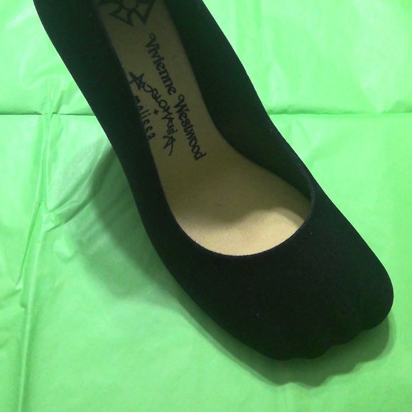VIVIENNE WESTWOOD + Melissa Anglomania Animal Toe Flocked Black Heels; Size 7 US - Picture 2 of 6